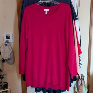 Susan Graver Soft Flowy Magenta Sweater Size L